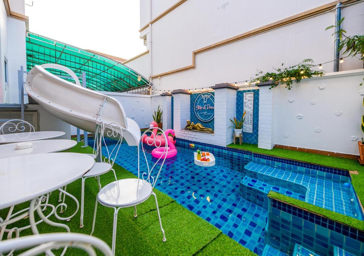 Room@Gallery Pool Villa Паттая Екстер'єр фото
